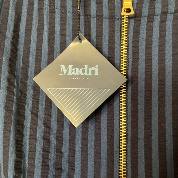 Madri Collection Crossover Front Seersucker Jumpsut - Medium - Picture 4 of 4